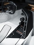 Urbani električni kupe PEUGEOT FRACTAL: FRACTAL z zvokovno ojačanim voznikovim mestom PEUGEOT i-Cockpit®