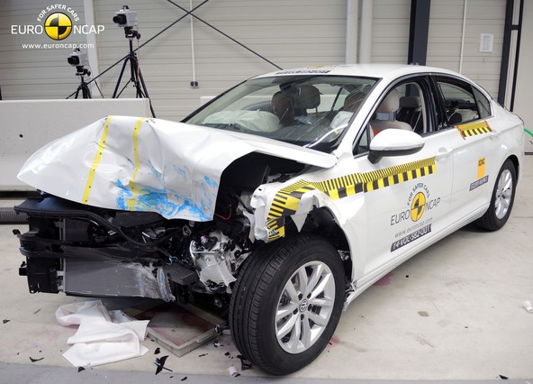 Volkswagen Passat & Euro NCAP: Novi Passat dobil najvišjo možno oceno 5 zvezdic