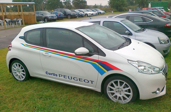 Rok Turk & Peugeot: Turk testiral novega peugeota 208 R2