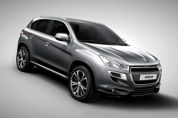Peugeot 4008: Robusten športno funkcionalni terenec z izpiljenim slogom