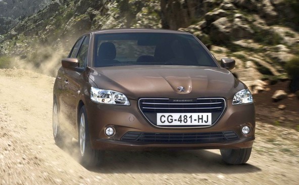 Novi peugeot 301: Kompaktna triprostorska limuzina za mednarodni trg