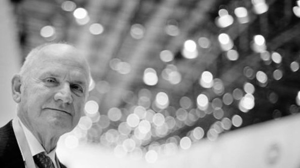 Zastave spustili na pol droga: Volkswagen žaluje za Ferdinandom Piëchom
