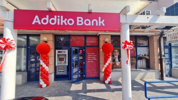 Nagradna igra Addiko banke: Ajdovščina bo dobila novo polnilno postajo za električna vozila