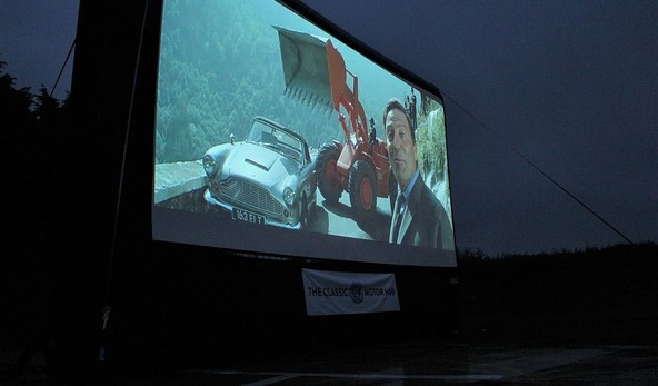 DRIVE-IN KINO na Vranskem: ODPOVEDANO zaradi vremena
