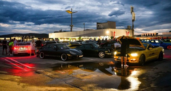 Ste ljubitelj športnih avtomobilov, hitrosti in adrenalina? : Dobrodelno srečanje eksotičnih avtomobilov v Cityparku