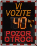 Družba Goodyear Dunlop Sava Tires: Goodyear 13 slovenskim občinam podelil prikazovalnike hitrosti  Vi vozite 