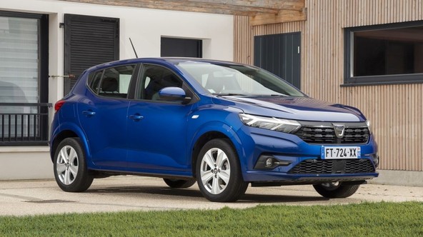 NOVI DACIA SANDERO : »AVTOMOBIL LETA« V LETOŠNJEM IZBORU BRITANSKE REVIJE WHAT CAR?