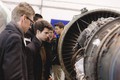 Adria Airways Tehnika na Brniku: Dijaki so si ogledali razstavljena letala v Adrii Tehniki