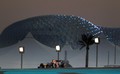 VN Abu Dabija: Prva zmaga moštva Lotus F1 v letošnji sezoni