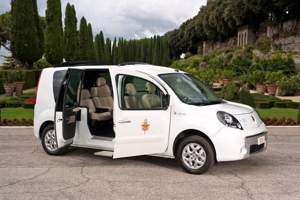 Renault Kangoo Maxi Z.E. Vaticano: Električno vozilo, ki je posebej prirejeno potrebam papeža