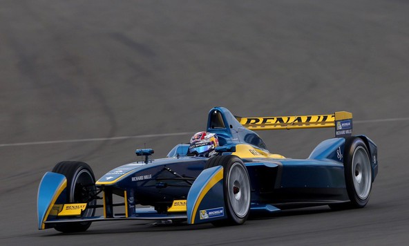 Buenos Aires ePrix: VELIČASTNA DIRKAŠKA PREDSTAVA V ARGENTINI