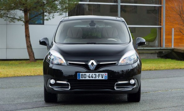 Renault Scénic in Grand Scénic : Prenovljena vodilna enoprostornika v Evropi 