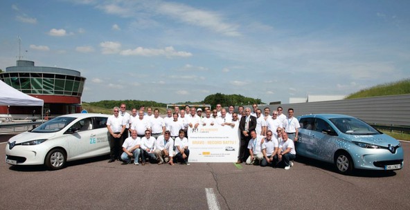 Renault ZOE : 1.618 KILOMETROV V 24 URAH