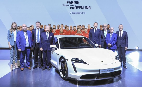 Porsche Taycan: Novo poglavje v zgodovini podjetja