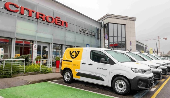 Trajnostna strategija Pošte Slovenije: POŠTA SLOVENIJE PREVZELA 30 ELEKTRIČNIH DOSTAVNIH VOZIL CITROËN Ë-BERLINGO
