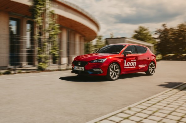Novi SEAT Leon 2020 (2021): bonus -1.500 do 30.9.2020!: Novi SEAT Leon 2020 (2021) pri Porsche Verovškova z bonusom -1.500 €! <em>[Avtor: Jan Gregorin]</em>