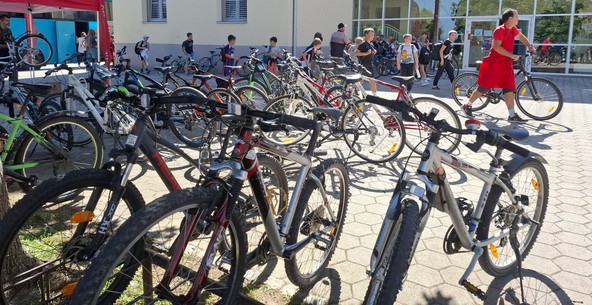 Program Varno na kolesu : Športnega dneva na kolesu se je udeležilo kar 175 učencev OŠ Cirkovce