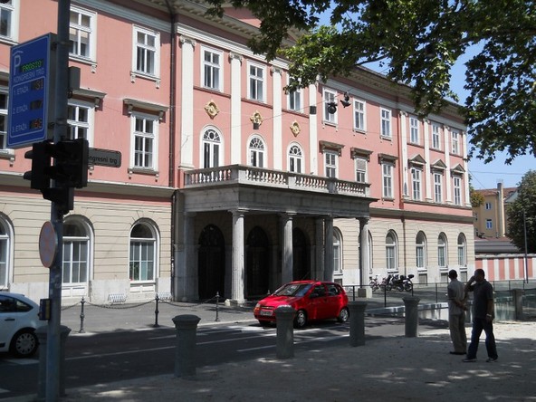 Zveza motoklubov Slovenije: Ponovni predlog za nova parkirišča v Ljubljani