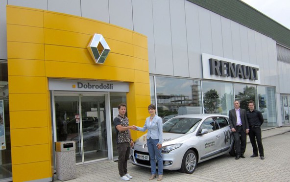 Štajerski avtodom & Mitja Robar: Robar na treninge z meganom