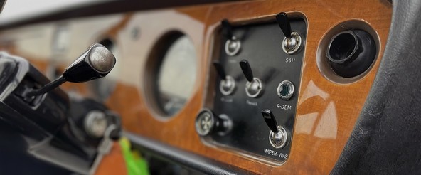 Prenova starodobnikov: Serija Stare kripe na avkciji