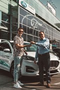 Summit motors Ljubljana: ŠTEFAN HADALIN JE PREVZEL NOVO KUGO ST-LINE HIBRID