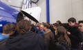Adria Airways Tehnika na Brniku: Dijaki so si ogledali razstavljena letala v Adrii Tehniki