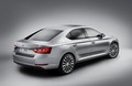 Škoda Superb: Svetovna premiera novega Škodinega paradnega konja v Pragi