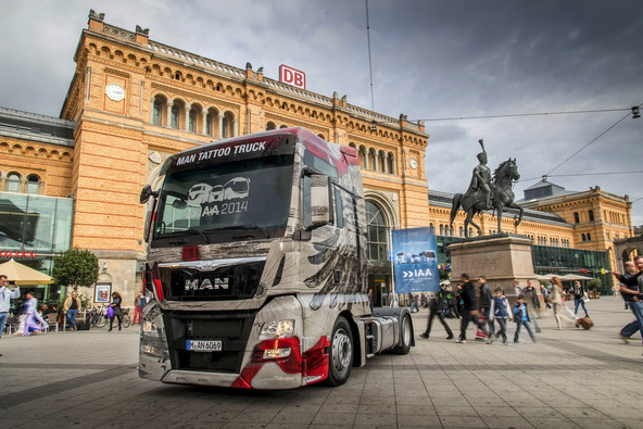 MAN Tattoo Trucks: MAN predstavil spektakularne tovornjake