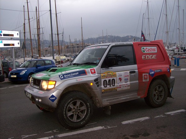Team Funck & reli Budimpešta – Bamako 2010: Slovenske ekipe dobro napredujejo in si pomagajo