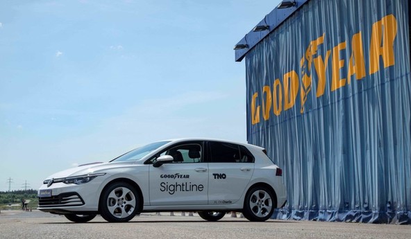 GOODYEAR NA SEJMU CES : REŠITVE ZA VEČJO VARNOST V PROMETU