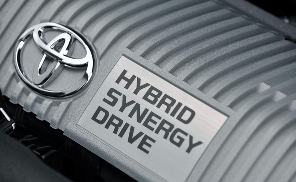 Toyota & Mazda: S skupno licenco sistema hibridne tehnologije