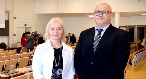 Vesna Prodnik, članica uprave Telekoma Slovenije, Marko Stošicki, vodja projekta 5G-SITACOR v Telekomu Slovenije