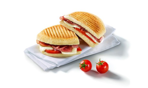OMV Slovenija: Vroč in hrustljav sendvič Panini v ponudbi VIVA
