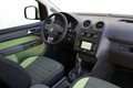 Volkswagen cross caddy & amarok canyon : Robustna zasnova za pustolovščine in uživanje v svobodi