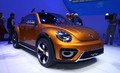 Svetovna premiera v Detroitu: Volkswagen predstavlja Beetle Dune v terenski preobleki