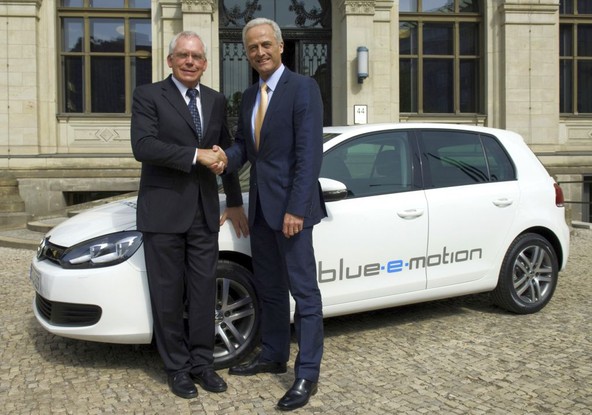 Volkswagen golf blue-e-motion: Izjemen navor brez emisij škodljivih izpušnih plinov