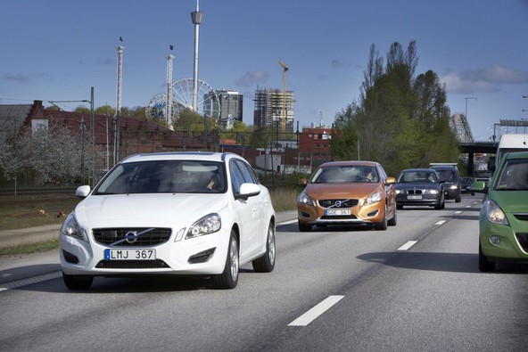 Volvo: Volvo se spopada s spremembami v vedenju v prometu z novimi varnostnimi sistemi