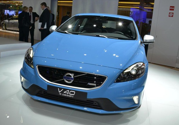 Volvo: Razprodana prva serija priključnih hibridov V60