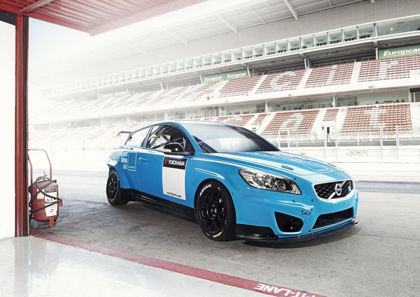 Volvo C30 WTCC: WTCC sezona se je začela