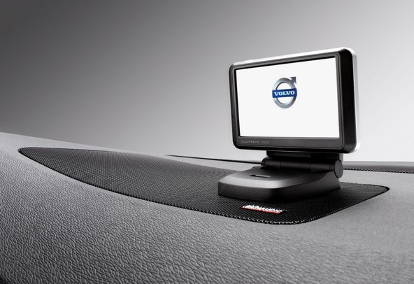 Volvo: Vpoklic navigacijskih sistemov Garmin