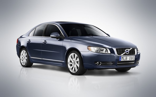 Volvo V70, XC70 in S80 : Nadgrajeni s številnimi funkcijami