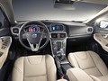 82. mednarodni avtomobilski salon v Ženevi: Volvo predstavlja povsem novega volva V40