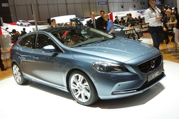 Volvo: »Izjemen V40 bo spremenil stanje moči v segmentu C«