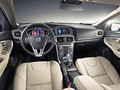 Volvo: »Izjemen V40 bo spremenil stanje moči v segmentu C«