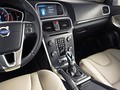 Povsem novi volvo V40 : Dizajn: Resnično skandinavsko luksuzni izgled in občutek