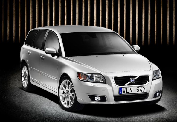 Volvo V50 Polar Edition: Vsestranski karavan zdaj po ugodnejši ceni