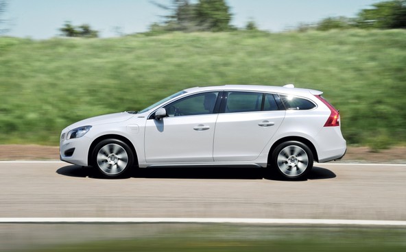 Volvo V60 Plug-in Hybrid: Napoved novega hibridnega modela