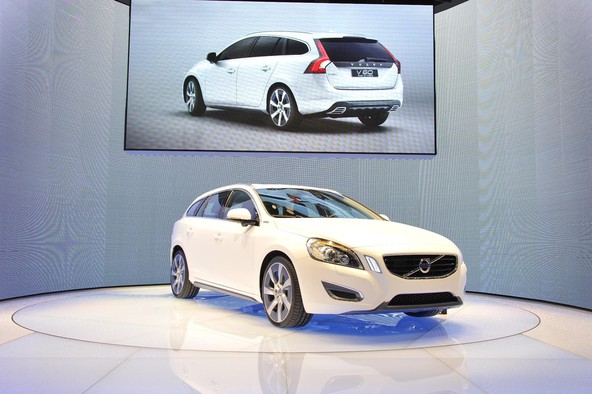 Volvo V60 Plug-in hibrid: Stefan Jacoby predstavil drugo generacijo hibrida