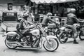 Distinguished Gentleman’s Ride - Ljubljana 2015: V suknjiču in kravati na motocikel