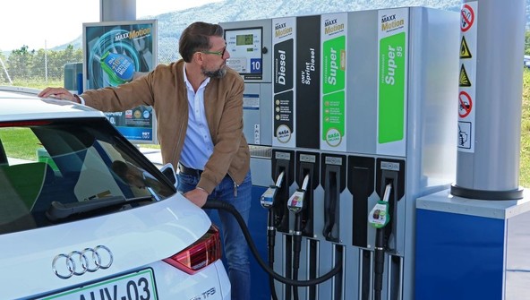 Unovčenje točk zvestobe : Odslej lahko na bencinskih servisih OMV gorivo točimo ugodneje